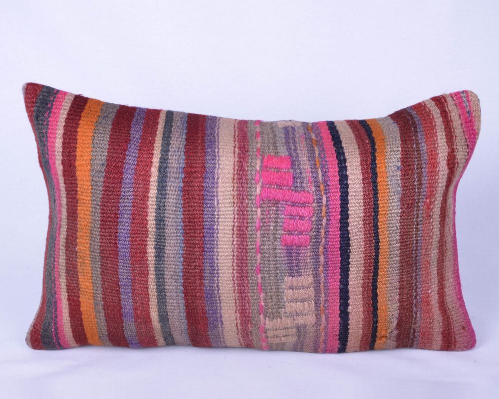 Vintage%20Kilim%20Yastık%20Kılıfı%20El%20Dokuması