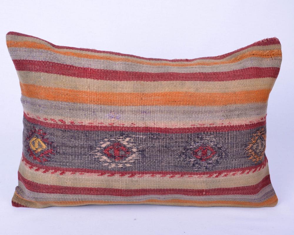 Vintage%20Kilim%20Yastık%20Kılıfı%20El%20Dokuması