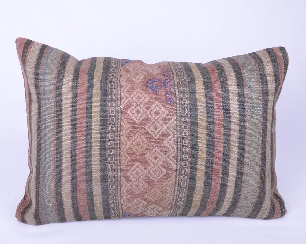 Vintage%20Kilim%20Yastık%20Kılıfı%20El%20Dokuması