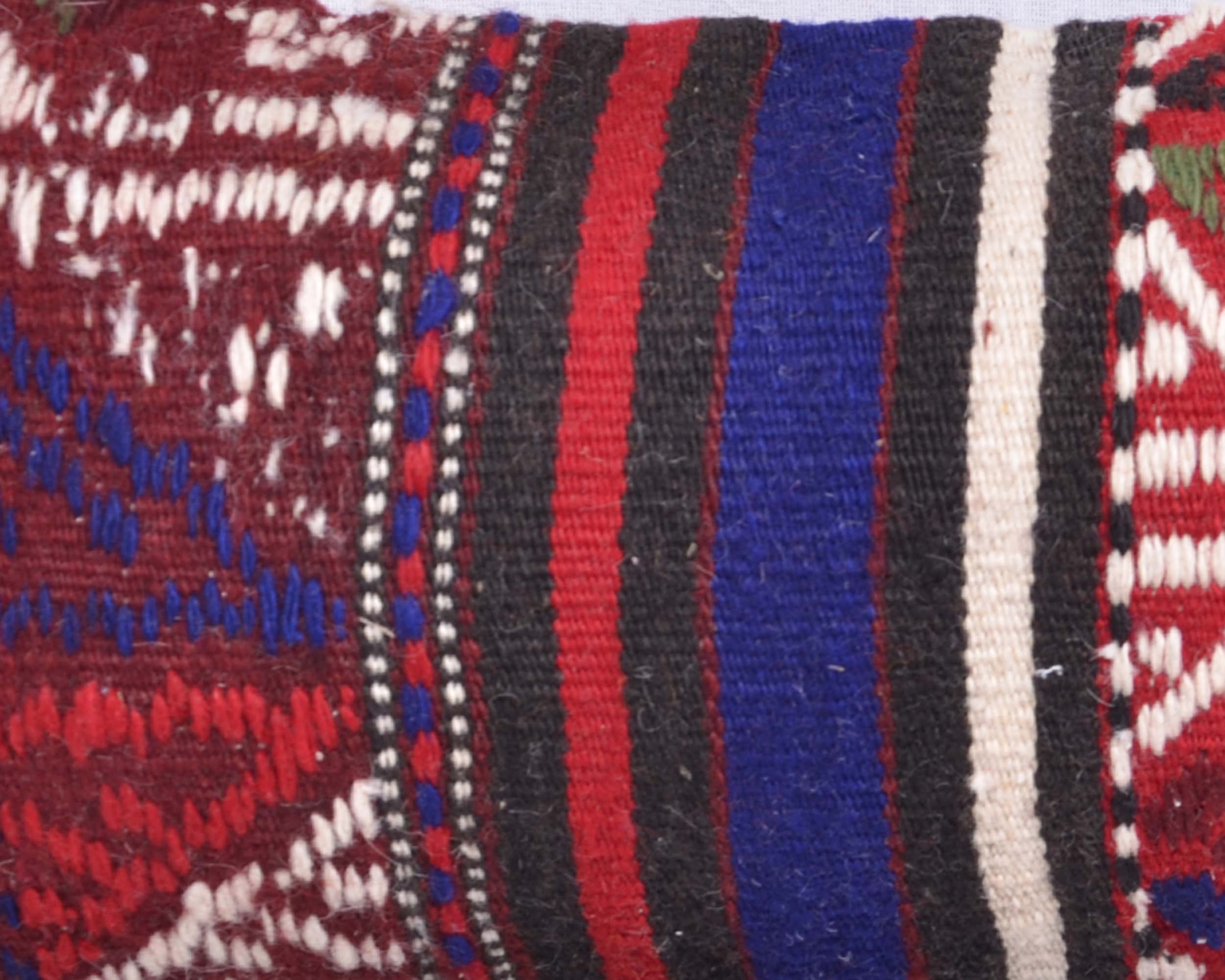 Anadolu%20Kilim%20Ve%20Halı%20El%20Dokuma%20Yastık%20Kılıfı