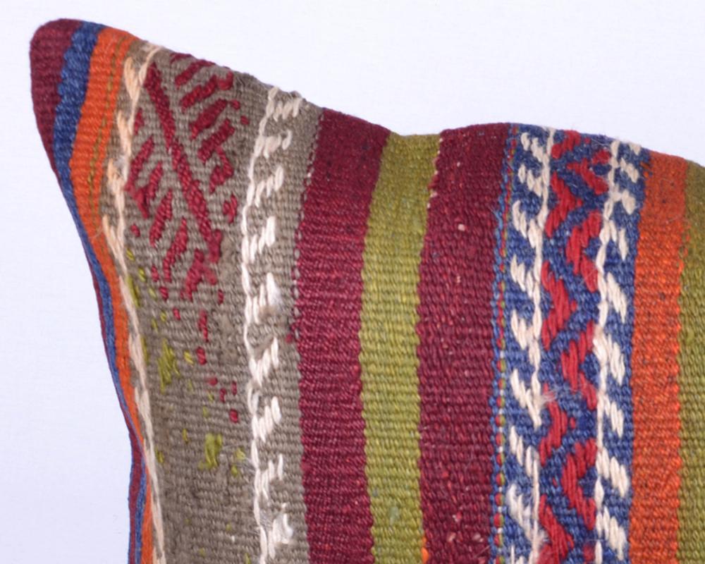 Vintage%20Kilim%20Yastık%20Kılıfı%20El%20Dokuması