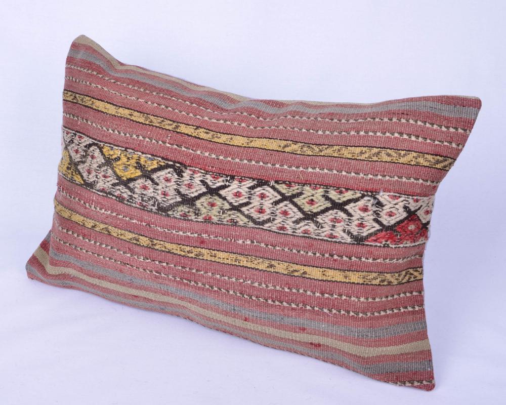 Vintage%20Kilim%20Yastık%20Kılıfı%20El%20Dokuması