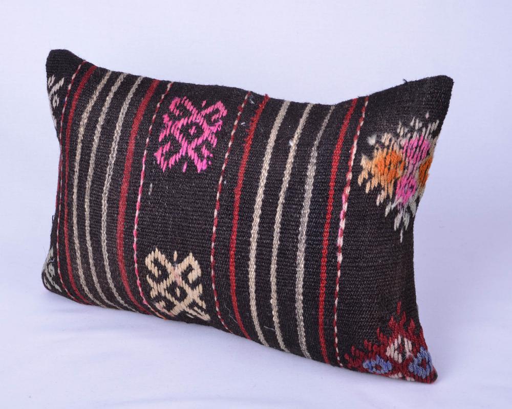 Vintage%20Kilim%20Yastık%20Kılıfı%20El%20Dokuması