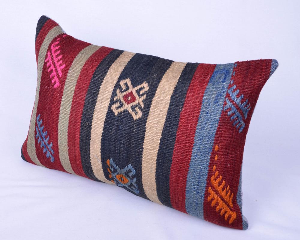 Vintage%20Kilim%20Yastık%20Kılıfı%20El%20Dokuması